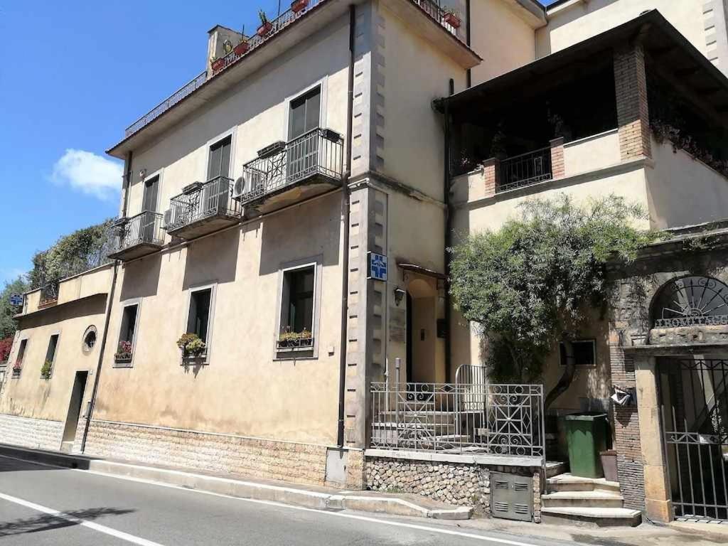 شقة Casa Dinky Attico Con Terrazza Vista Mare فورميا المظهر الخارجي الصورة